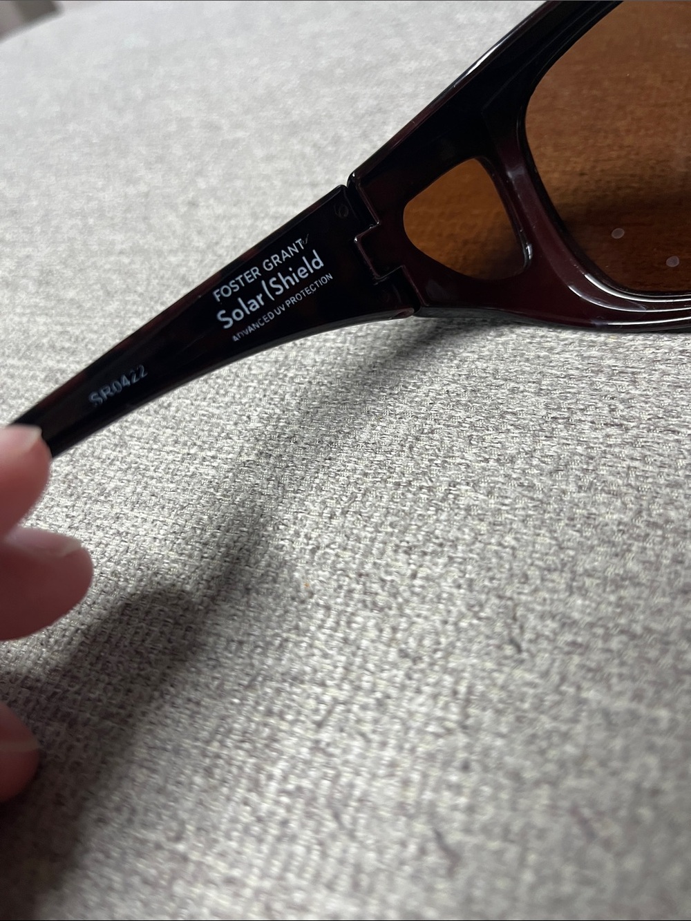 Foster Grant Women's Tortoiseshell Frame with Brown Lenses Sunglasses - Picture 9 of 9
